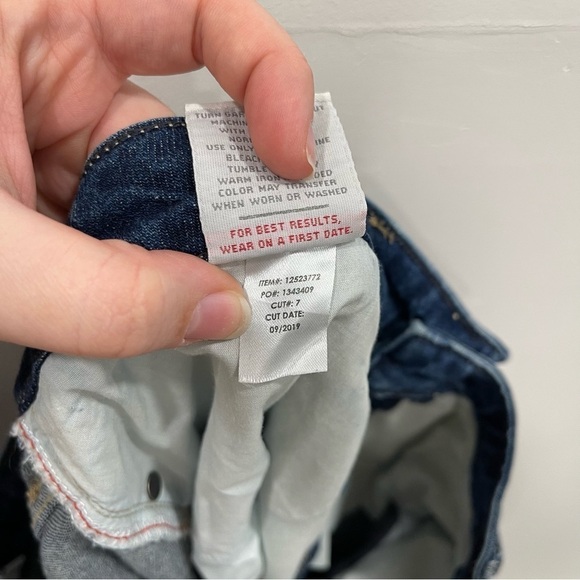 Torrid High Rise Straight Jeans Raw Hem Distressed Size 20 Regular - Picture 11 of 11